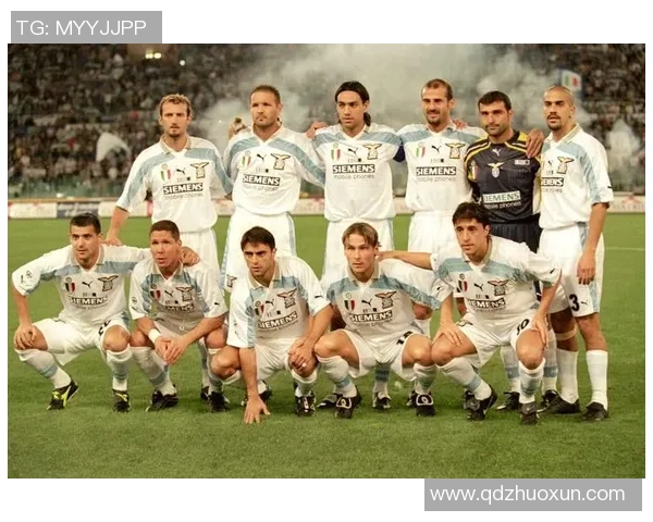 足球巨星云集激情碰撞 球场英雄齐聚一堂展现无限风采