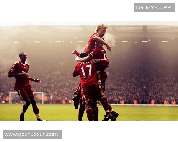 足球巨星风采壁纸精选 展现球场英姿与激情瞬间